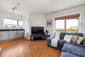 Apartment 212, Beechwood Court, Stillorgan, Stillorgan, Co. Dublin, A94N2T8 — photo 3
