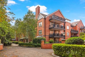Apartment 8, Linden, 31-33 Merrion Road, Ballsbridge, Dublin 4, D04 NW28