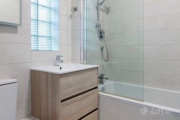 62 Beresford House, Custom House Square, I.F.S.C., Dublin 1, IFSC, Dublin 1 — photo 3