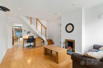 33 Park Court, Sandymount, Dublin 4, D04K261 — photo 2