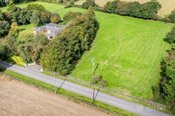 Belgree House, On Approx. 1.67 Hec (4.12 Acres), Kilmartin Lane, Hollystown, Dublin 15, D15W9R9 — photo 2