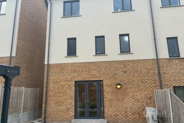 12 The Cresent, Baker Hall, Navan, Co. Meath — photo 2