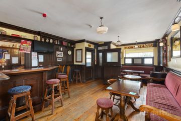 O'Domnaill's Public House, Redcross, Co. Wicklow — photo 2