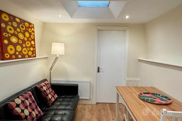 Flat 11, 44 Rathmines Road Upper, Rathgar, Dublin 6 — photo 2