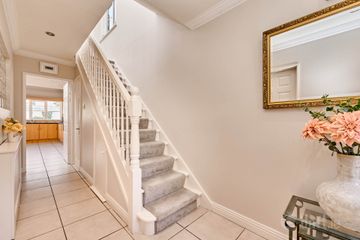 17 Luttrell Park Drive, Castleknock, Dublin 15, Co. Dublin, D15XNW1 — photo 2