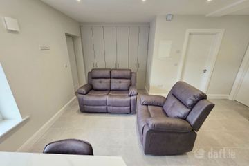 1E Bushypark Lawn, Circular Road, Newcastle, Co. Galway — photo 3