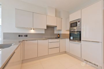 3 Bed, Shieling Square, Howth Road, Raheny, Co. Dublin — photo 2