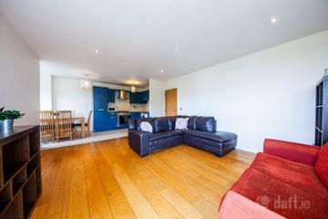 Apartment 46, Sandyford View, Ballinteer, Dublin 18, D18RP8D — photo 3