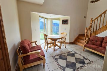 28 Cluain Uilinn, Spanish Point Road, Miltown Malbay, Co. Clare, V95FK79 — photo 2