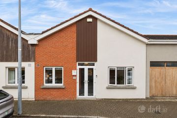 4 Abbeyfield Lawns, Killester, Dublin 5, D05FX96 — photo 2