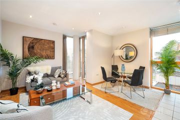 98 Kirkpatrick House, Spencer Dock, Dublin 1, D01XY76