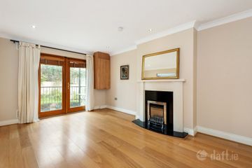 17 The Rectory, Stepaside, Dublin 18, D18 D8Y3 — photo 2