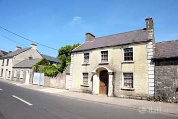 Cross Street, Loughrea, Co. Galway — photo 2