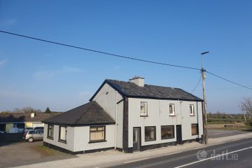 Chariot Lounge, Corskeagh, Frenchpark, Frenchpark, Co. Roscommon, F45C963 — photo 2