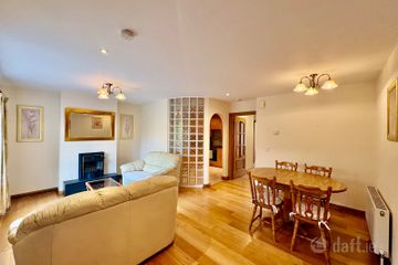 90 Welwyn Road, Maryborough Woods, Douglas, Co. Cork, T12E0H4 — photo 2