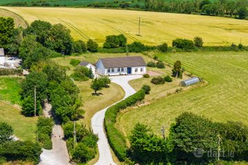 Ballyhimikin House, Garryvoe, Co. Cork, P25FW18
