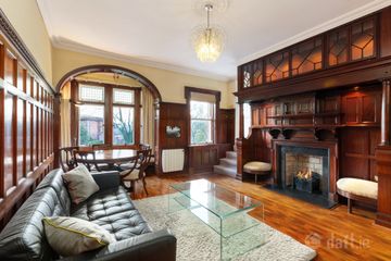 Apartment 12, Raglan Court, Raglan Road, Ballsbridge, Dublin 4, D04XW25 — photo 3