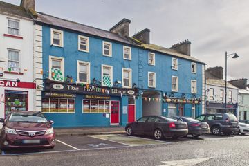 The Fiddlers Elbow, The Square, Ballaghaderreen Town, Co. Roscommon, F45T264