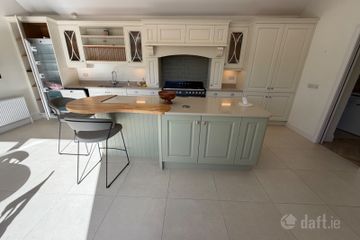 8 Uam Var Avenue, Bishopstown, Bishopstown, Co. Cork — photo 2