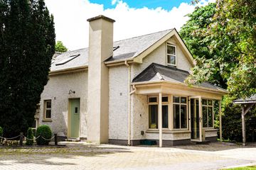 Calliaghstown Cottage, Calliaghstown Lower, Rathcoole, Co. Dublin — photo 2