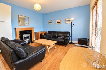 21 Hansted Close, Lucan, Adamstown, Co. Dublin, K78HN66 — photo 2