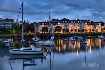 Dun Laoghaire period residences near seafront, Co. Dublin — photo 2