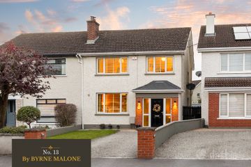 13 Ballymany Park, Newbridge, Co. Kildare, W12F982 — photo 2