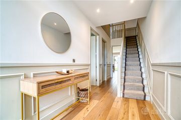 48 Thornhill Oaks, Mount Merrion, Co. Dublin — photo 2
