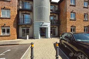Apartment 18, The Lodge, The Oaks, Classes Lake, Ballincollig, Co. Cork — photo 2