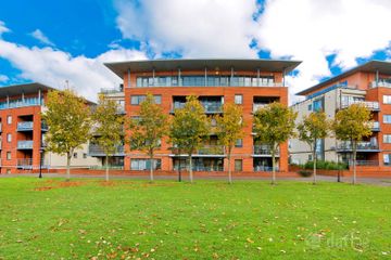 136 The Oval, Tullyvale, Cabinteely, Dublin 18, D18WT21
