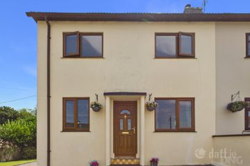 6 The Green, Clara, Co Offaly, R35W9Y0 — photo 2
