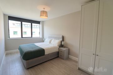 Apartment 153, Block 4, Parkgate Place, Dublin 8 — photo 2
