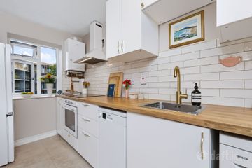 Apartment 12, Clonmore Court, Ballymun Road, Glasnevin, Dublin 9, D09WA25 — photo 2