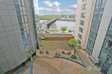 Apartment 410, Riverpoint, Bishops Quay, Limerick City Centre, Co. Limerick, V94RX68 — photo 2