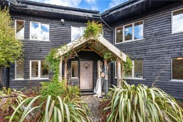 Falling Water Lodge, Tooreen, Glengarriff, Co. Cork, P75PY72 — photo 3