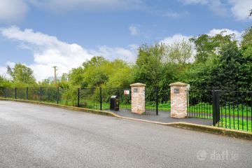 316 Castlecurragh Heath, Mulhuddart, Dublin 15 — photo 3