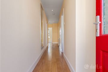 12 Saint Helen's Court, George's Street Lower, Dun Laoghaire, Co Dublin, A96NH99 — photo 3