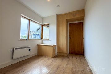 Cres, 33 Crescent Court, Father Griffin Road, Galway City Centre, Galway, H91 Y205 — photo 3