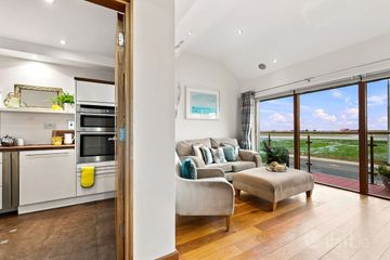 Apartment 6, Bruach Na Mara, 187 Seafield Road East, Dollymount, Dublin 3, D03FY58 — photo 2