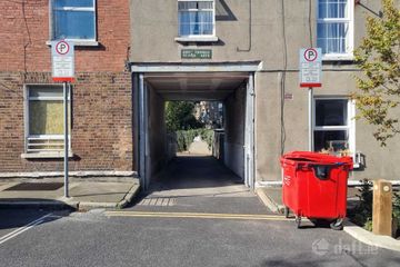 Summer Arch, Dublin 1, Co. Dublin — photo 3
