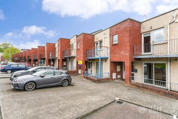 9 Millrace Park, Saggart, Co. Dublin — photo 3