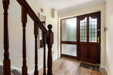4 Albany Woods, Killiney, Co Dublin — photo 2