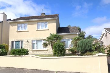 7 Riverdale, Skibbereen, Co. Cork, P81C628 — photo 2