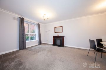 Apartment 13 Stewart Hall, Ryders Row, Parnell Street, Dublin 1, D01E300 — photo 3