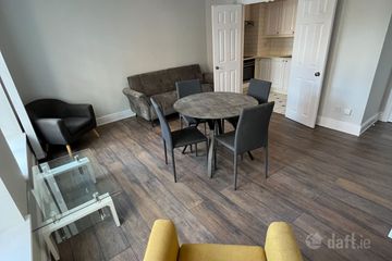 2 Bed Apartment, Block B, Castle Gate Apartments, Dublin 2 — photo 2