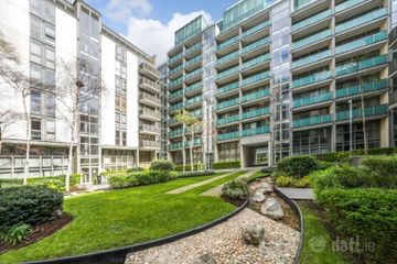 Apartment 24, Kirkpatrick House, IFSC, Dublin 1, D01A306 — photo 2