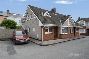 1 Friars Walk Mews, Friars Walk, Cork, T12 XK6H — photo 2