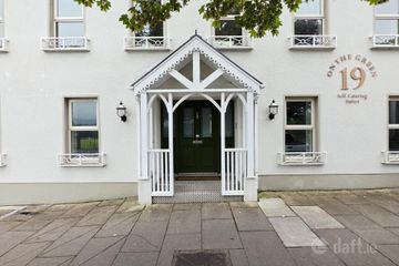 19 On The Green - Cedar Suite, 19 Main Street, Belcoo, Enniskillen, Co. Fermanagh — photo 2
