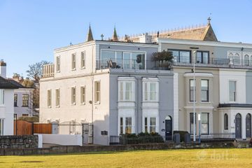 Seaview, 3 St Alban's, Newtownsmith, Sandycove, Co. Dublin, A96 AD62 — photo 2