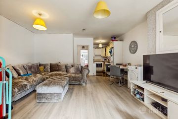 12 Hampton Wood Park, Finglas, Dublin 11, D11RV02 — photo 2